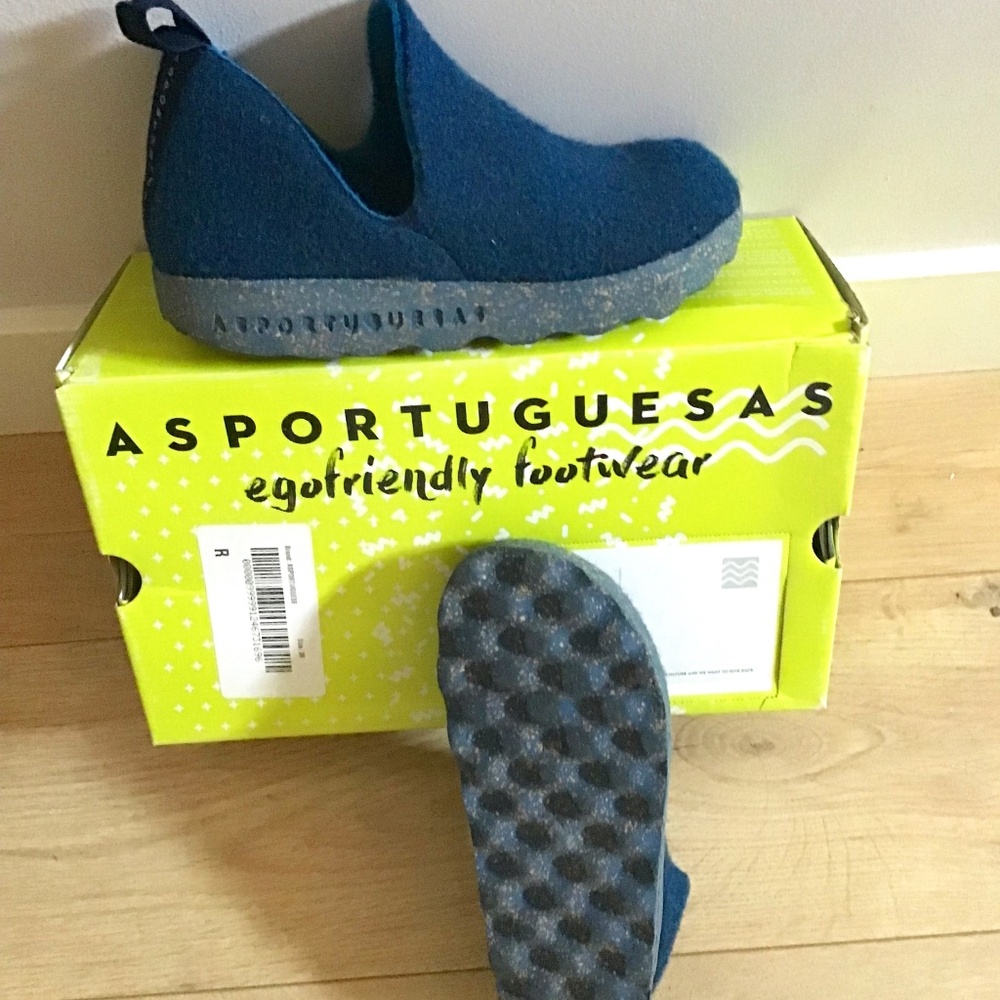 Asportuguesas women’s platform loafer in city blue size 38